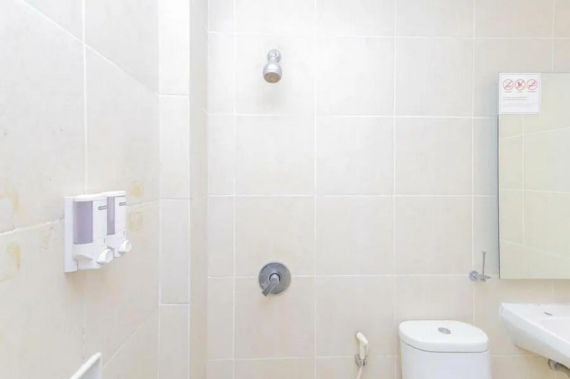 Reddoorz Plus At Riverside Маланг Стая снимка